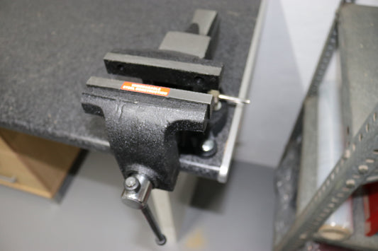 Tornillo de banco giratorio 125